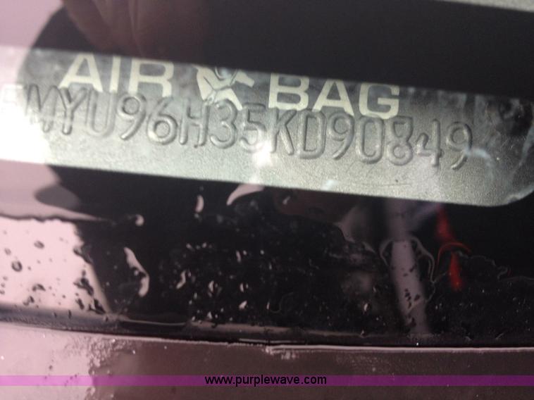 image for item K8949 2005 Ford Escape Hybrid SUV