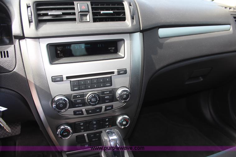 image for item K8952 2012 Ford Fusion Hybrid