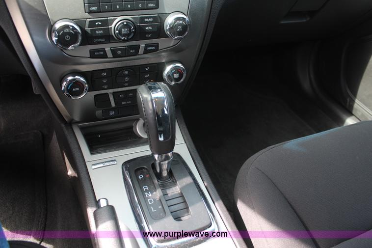 image for item K8952 2012 Ford Fusion Hybrid