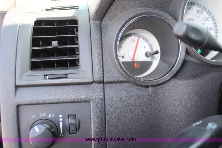 image for item K8954 2008 Dodge Charger SE