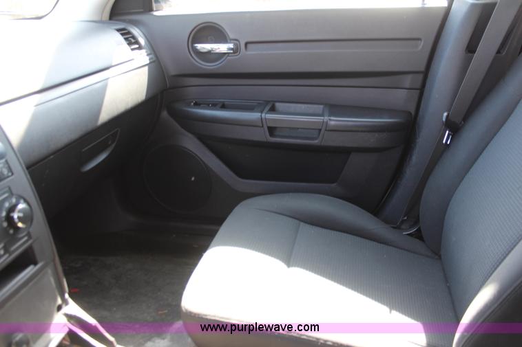 image for item K8954 2008 Dodge Charger SE