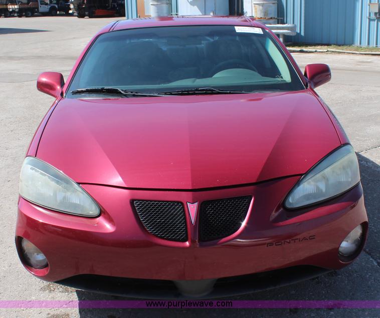 image for item K8956 2004 Pontiac Grand Prix