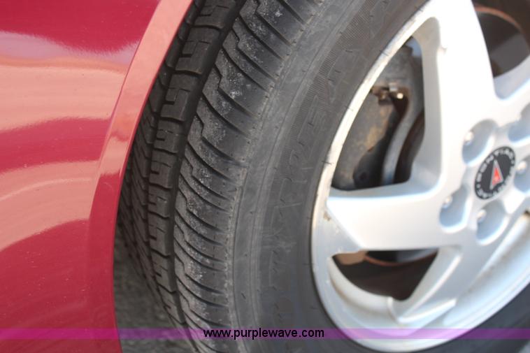 image for item K8956 2004 Pontiac Grand Prix