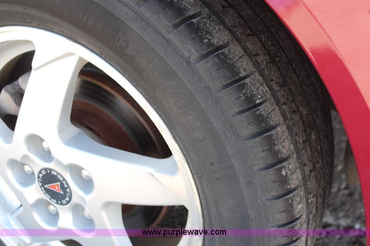 image for item K8956 2004 Pontiac Grand Prix