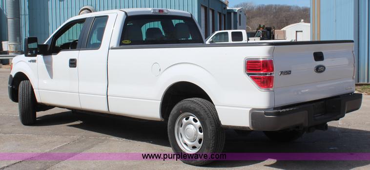 image for item K8957 2013 Ford F150 XL SuperCab pickup truck