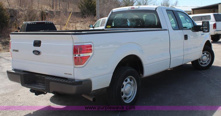 image for item K8957 2013 Ford F150 XL SuperCab pickup truck