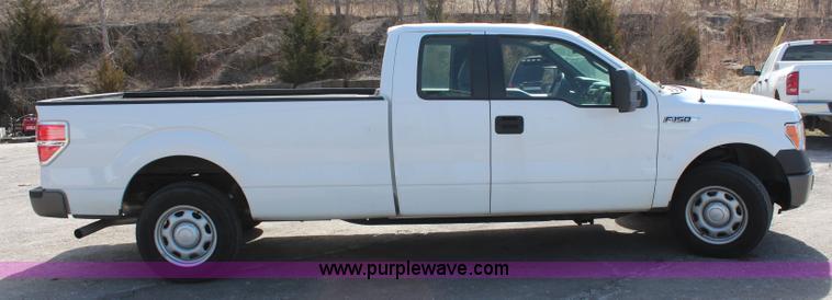 image for item K8957 2013 Ford F150 XL SuperCab pickup truck