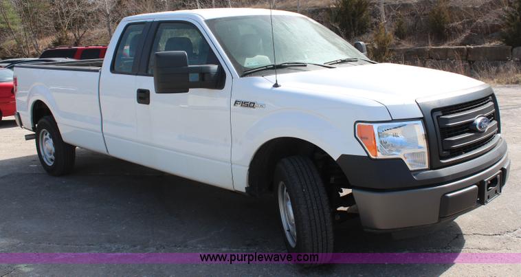 image for item K8957 2013 Ford F150 XL SuperCab pickup truck