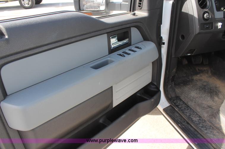 image for item K8957 2013 Ford F150 XL SuperCab pickup truck