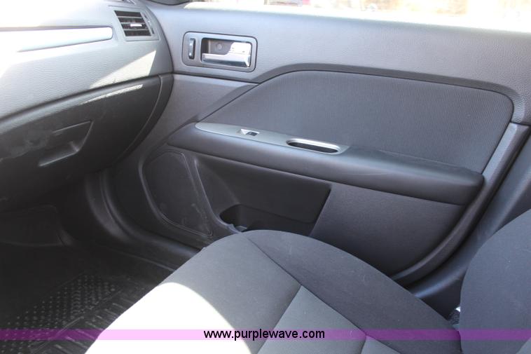 image for item K8958 2012 Ford Fusion Hybrid