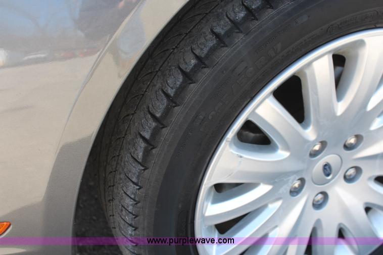 image for item K8958 2012 Ford Fusion Hybrid