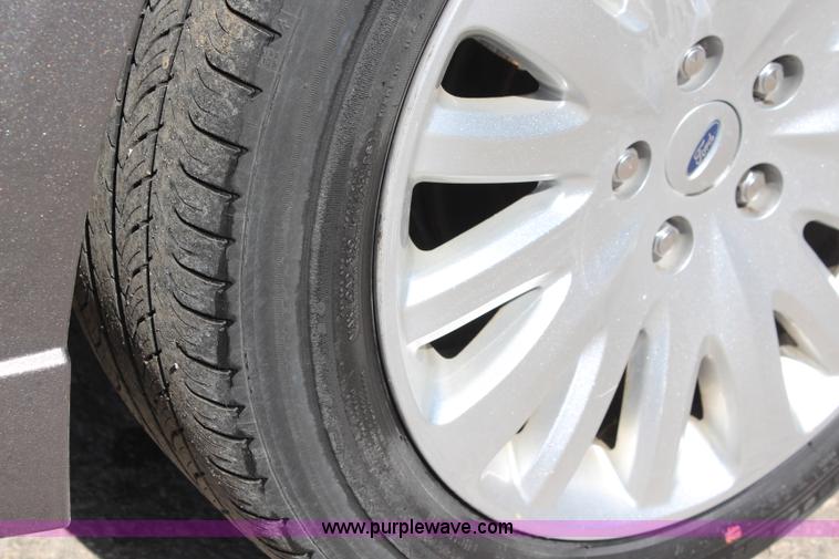 image for item K8958 2012 Ford Fusion Hybrid