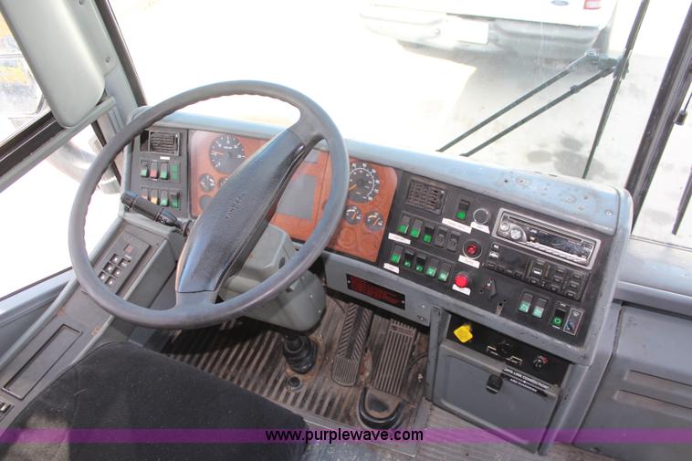 image for item K8978 2002 Van Hool C2045L bus