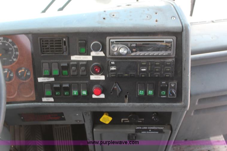 image for item K8978 2002 Van Hool C2045L bus