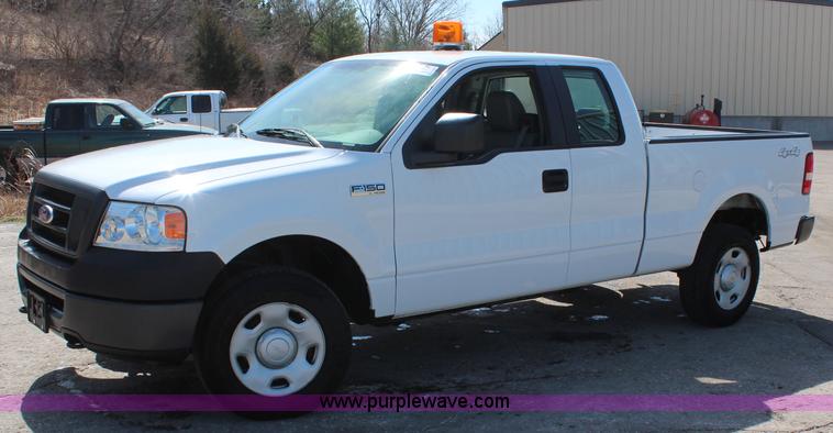 image for item K8997 2008 Ford F150 XL SuperCab pickup truck