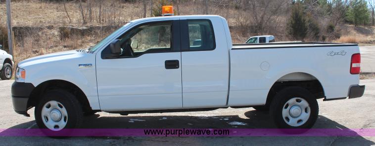 image for item K8997 2008 Ford F150 XL SuperCab pickup truck