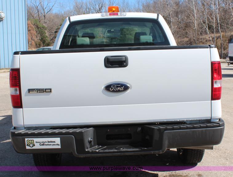 image for item K8997 2008 Ford F150 XL SuperCab pickup truck
