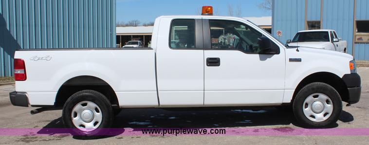 image for item K8997 2008 Ford F150 XL SuperCab pickup truck