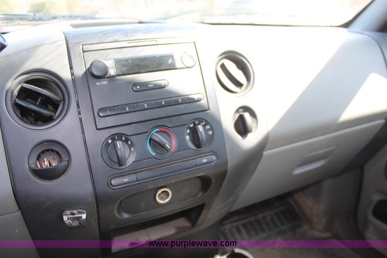 image for item K8997 2008 Ford F150 XL SuperCab pickup truck