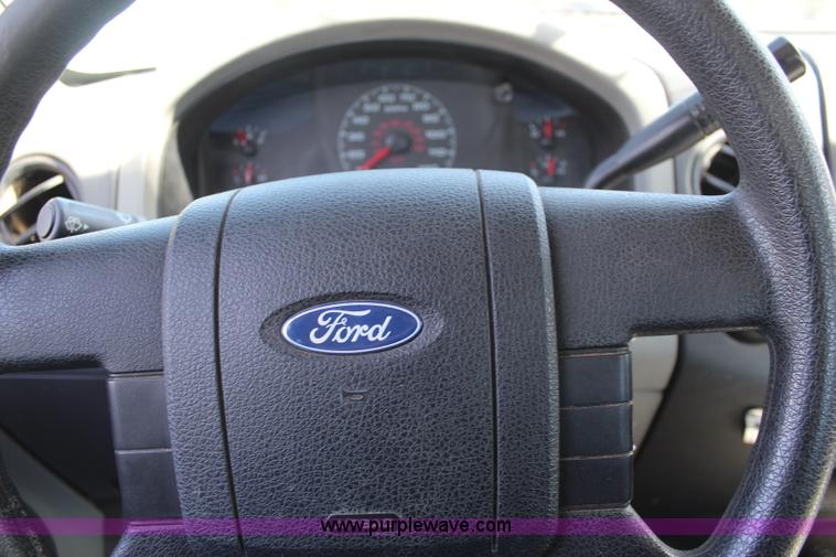 image for item K8997 2008 Ford F150 XL SuperCab pickup truck