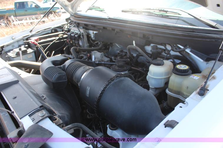 image for item K8997 2008 Ford F150 XL SuperCab pickup truck