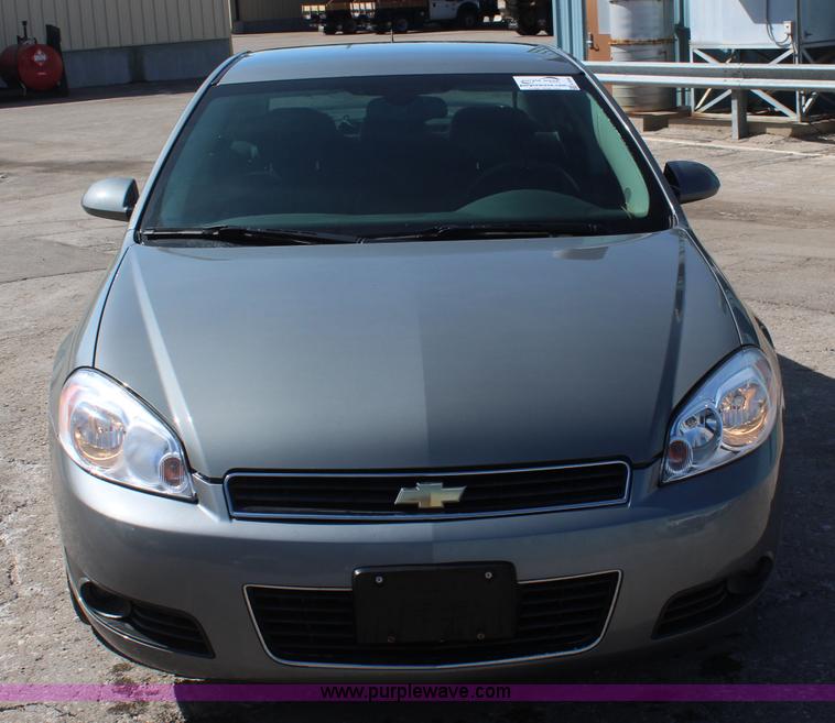 image for item K8998 2008 Chevrolet Impala LT