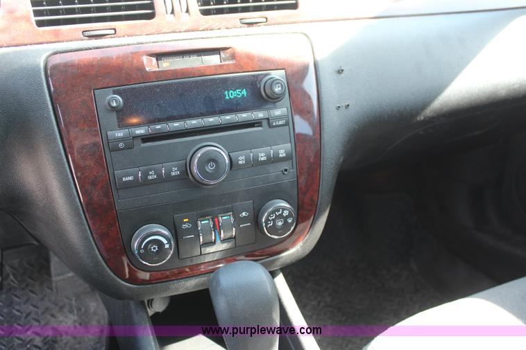 image for item K8998 2008 Chevrolet Impala LT