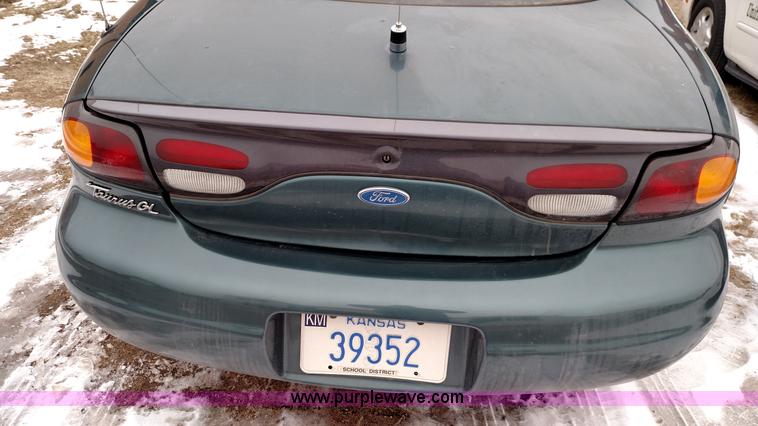 image for item L6699 1997 Ford Taurus GL