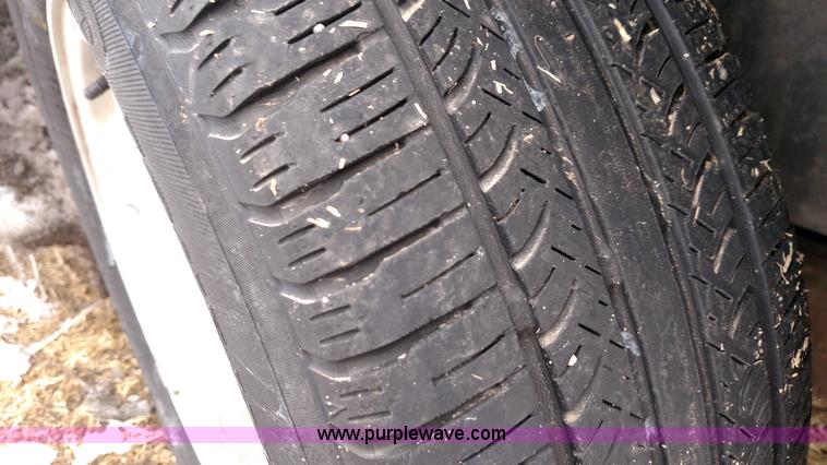 image for item L6699 1997 Ford Taurus GL