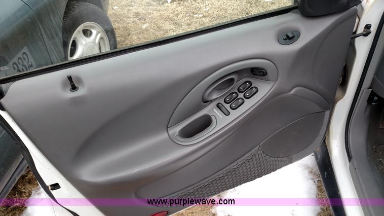 image for item L6700 1997 Ford Taurus GL