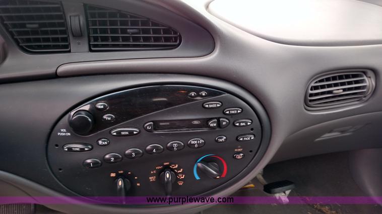 image for item L6700 1997 Ford Taurus GL