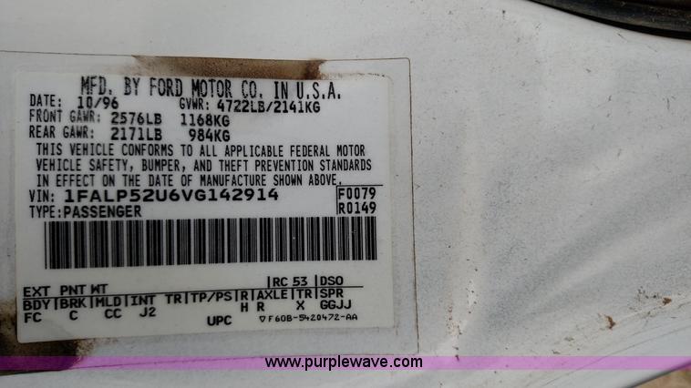 image for item L6700 1997 Ford Taurus GL