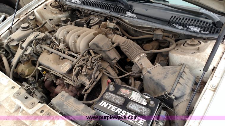 image for item L6700 1997 Ford Taurus GL