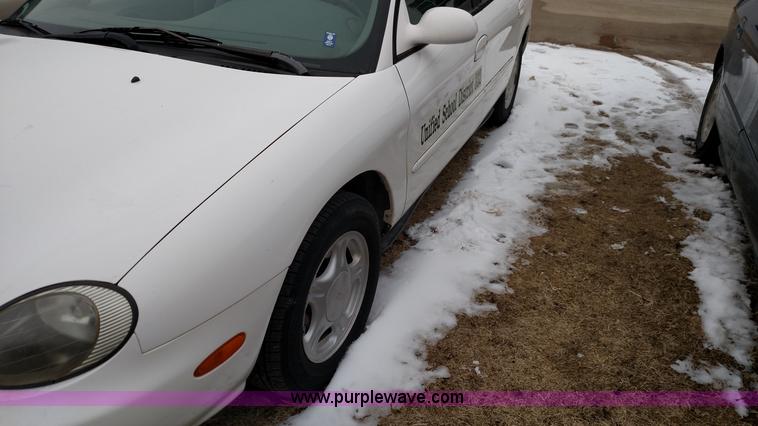 image for item L6700 1997 Ford Taurus GL