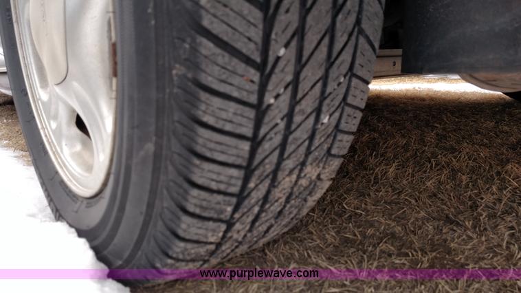 image for item L6700 1997 Ford Taurus GL