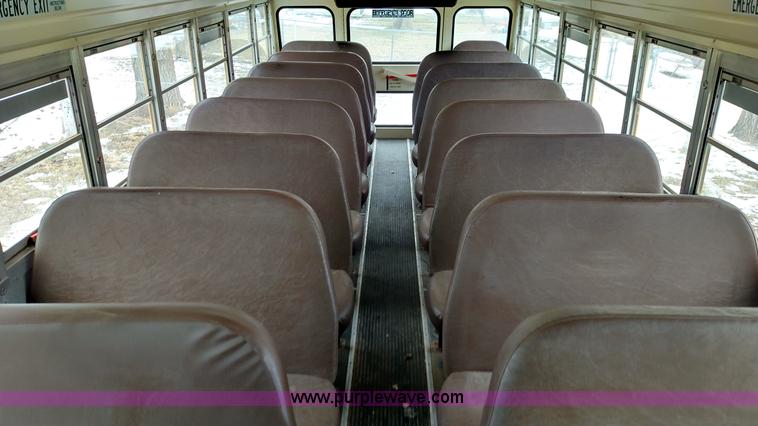 image for item L6701 1998 Ford B800 school bus
