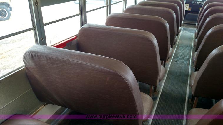 image for item L6701 1998 Ford B800 school bus