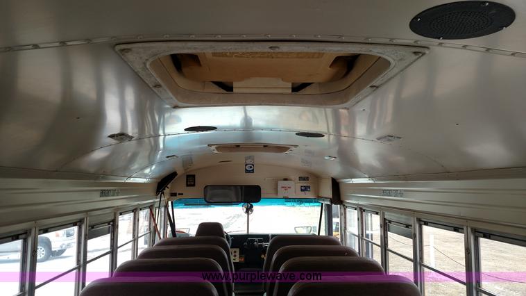 image for item L6701 1998 Ford B800 school bus