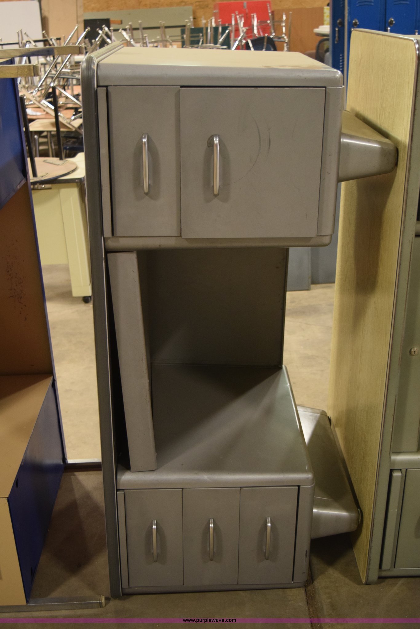 Assorted office desks in Hutchinson, KS Item BP9849 sold Purple Wave