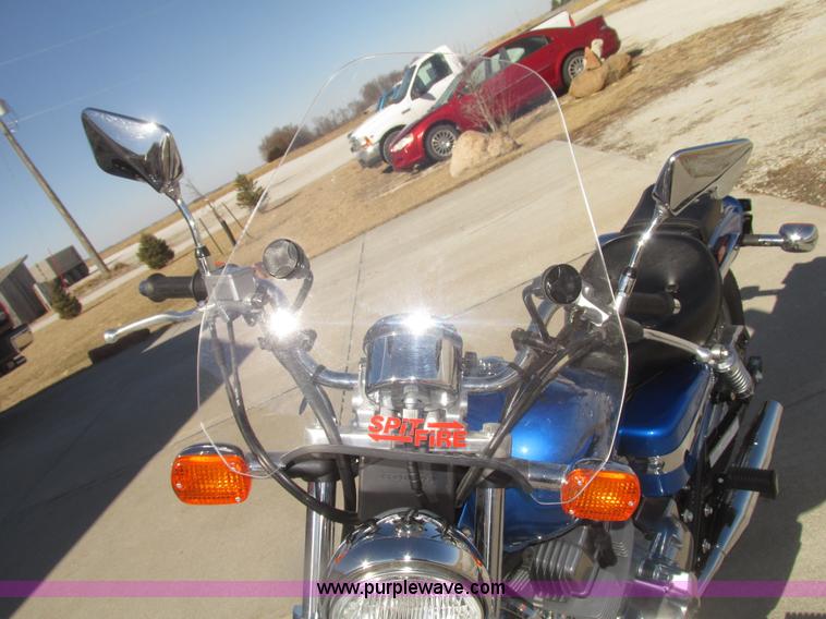 image for item AV9215 2009 Honda Rebel CMX250C motorcycle