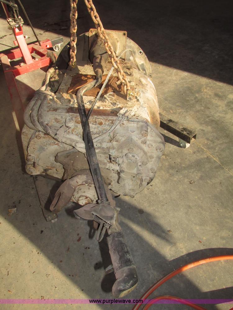 image for item AV9217 Eaton Fuller nine speed manual transmission