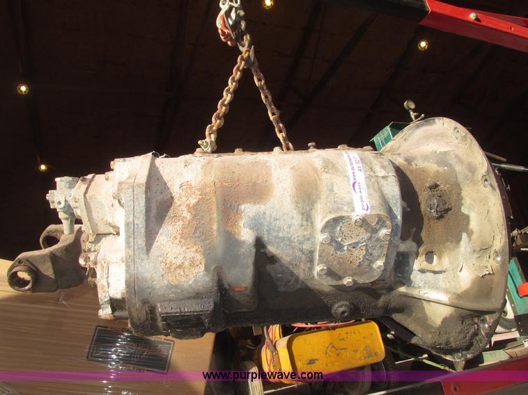 image for item AV9217 Eaton Fuller nine speed manual transmission