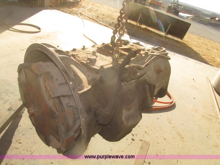 image for item AV9217 Eaton Fuller nine speed manual transmission