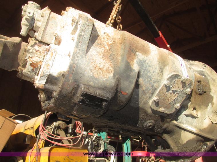 image for item AV9217 Eaton Fuller nine speed manual transmission