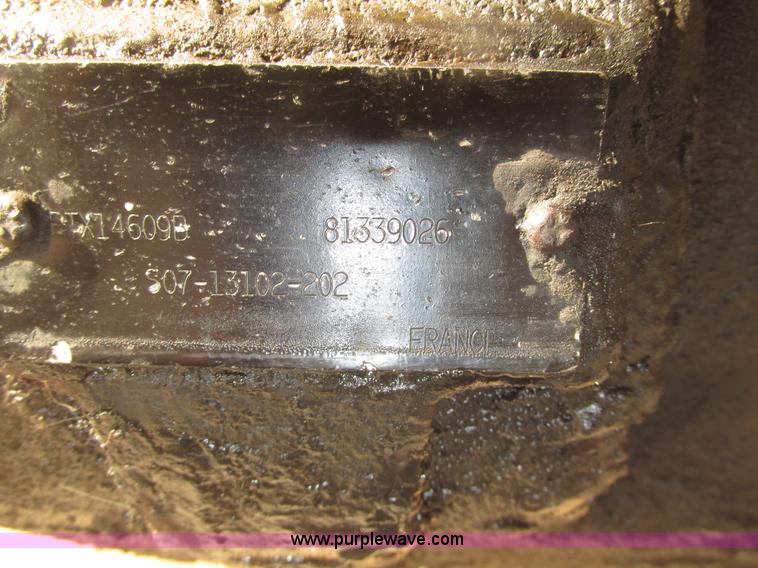 image for item AV9217 Eaton Fuller nine speed manual transmission