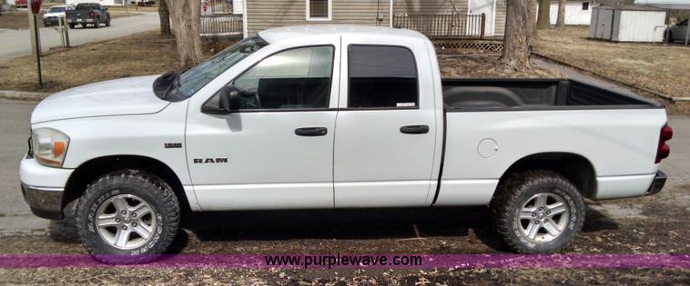 image for item AV9934 2008 Dodge Ram 1500 SLT Big Horn Edition Quad Cab pickup truck