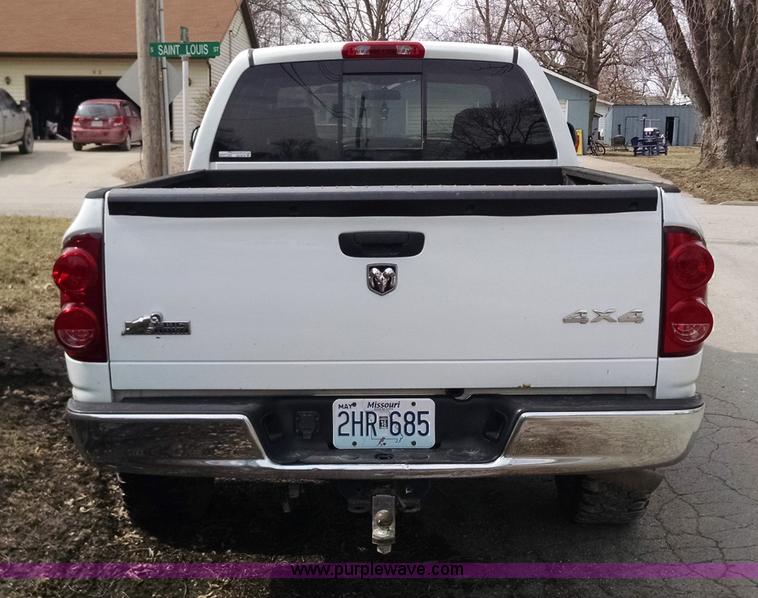 image for item AV9934 2008 Dodge Ram 1500 SLT Big Horn Edition Quad Cab pickup truck