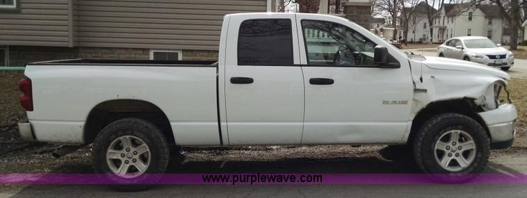 image for item AV9934 2008 Dodge Ram 1500 SLT Big Horn Edition Quad Cab pickup truck