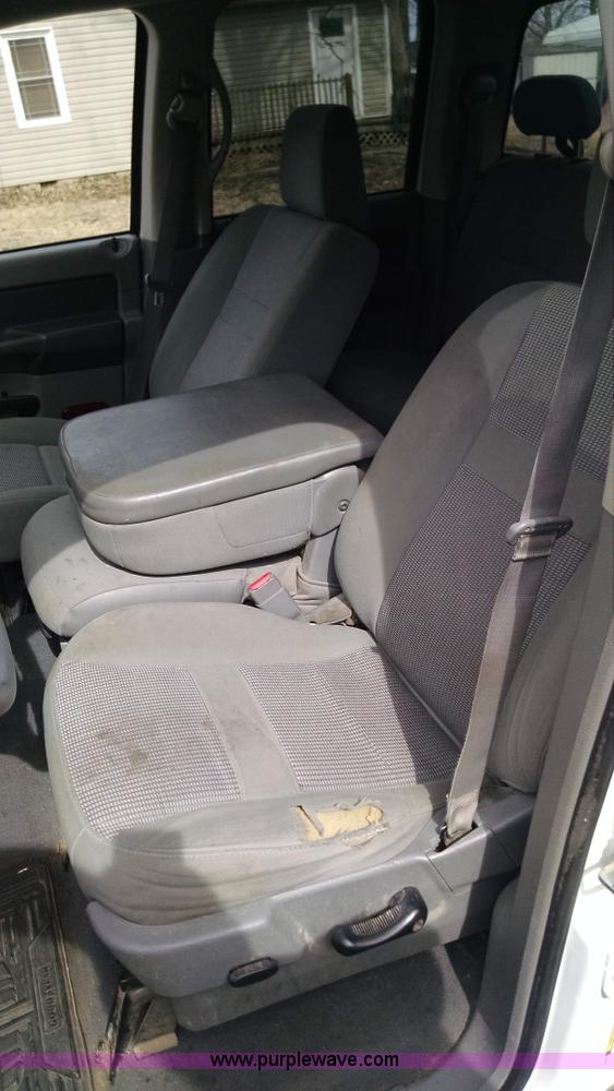 image for item AV9934 2008 Dodge Ram 1500 SLT Big Horn Edition Quad Cab pickup truck