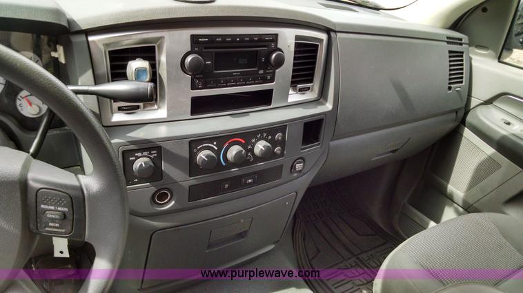 image for item AV9934 2008 Dodge Ram 1500 SLT Big Horn Edition Quad Cab pickup truck